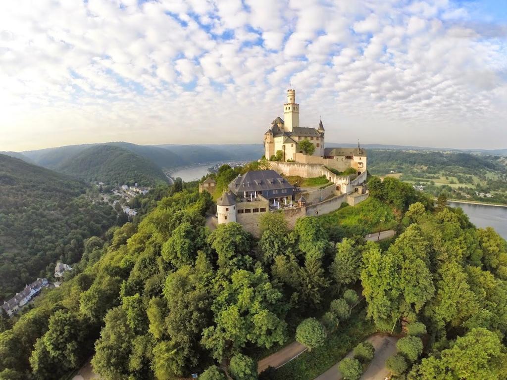 Ferienwohnungen Haus Am Wuerzlaysteig Lehmen Esterno foto