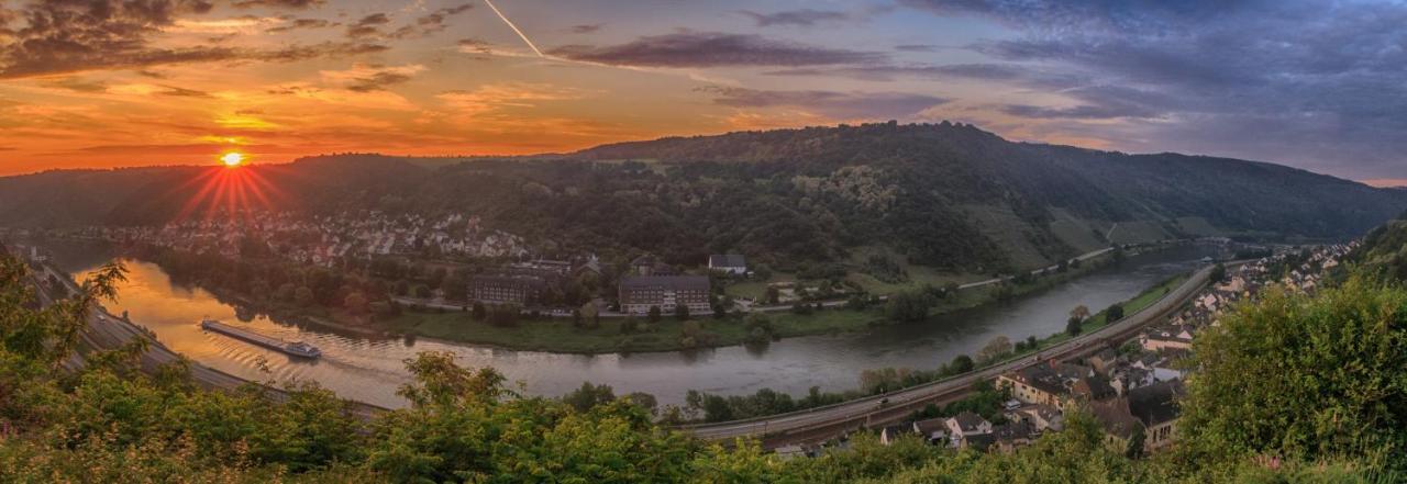 Ferienwohnungen Haus Am Wuerzlaysteig Lehmen Esterno foto