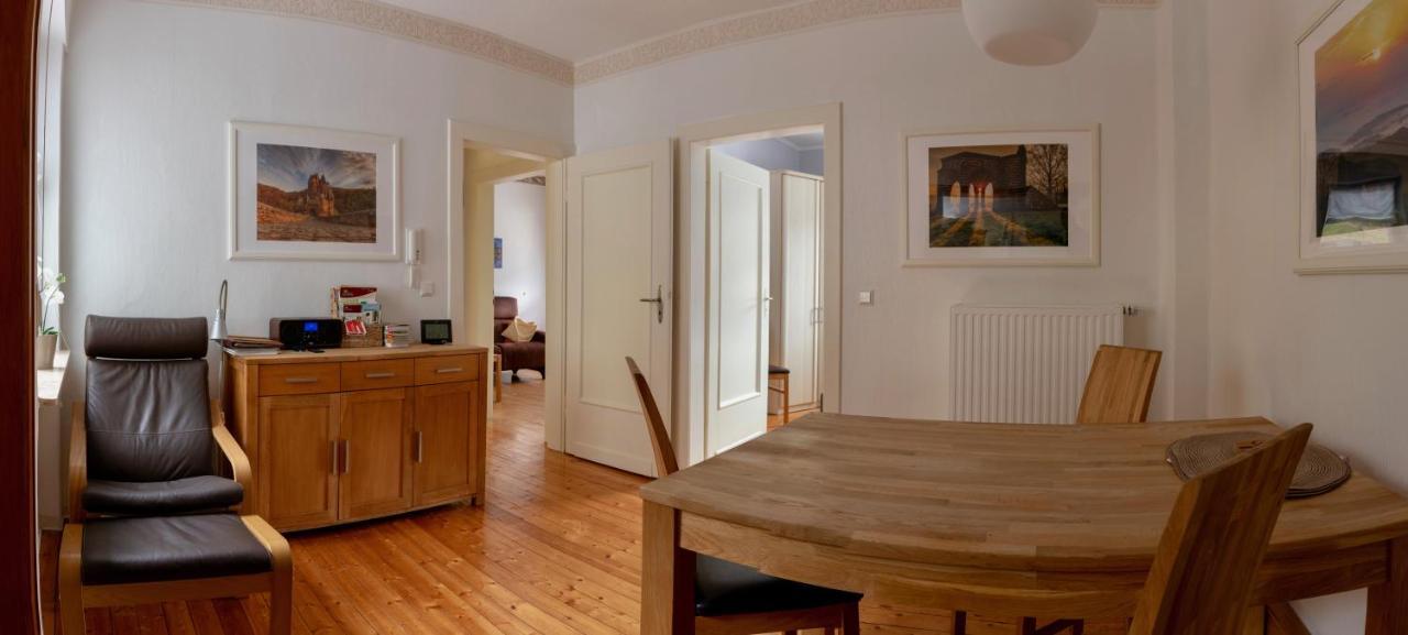 Ferienwohnungen Haus Am Wuerzlaysteig Lehmen Esterno foto